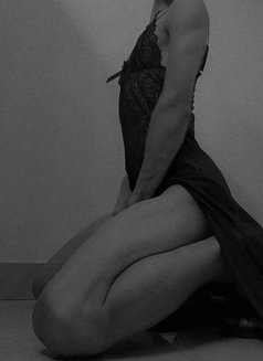 Nikki Hobes - Agencia de acompañantes transexuales in Bangalore Photo 4 of 4