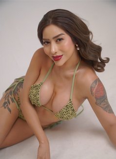 Nikki Hottest Sex/GFE/Versa - Acompañantes transexual in Singapore Photo 21 of 27