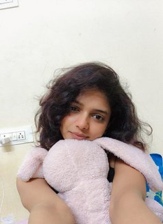 Nikki! - Agencia de putas in Candolim, Goa Photo 7 of 18