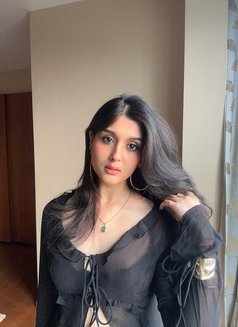 Nikki - escort in Jaipur Photo 3 of 4