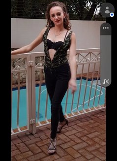 Nikki - escort in Johannesburg Photo 1 of 4