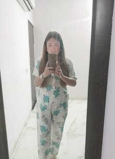 Nikki - masseuse in Chandigarh Photo 8 of 10