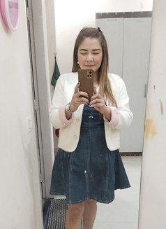 Nikki - Masajista in Chandigarh Photo 3 of 11