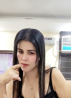 Nikki - masseuse in Gurgaon Photo 8 of 16