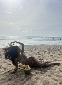 Nikki - puta in Phuket Photo 6 of 7