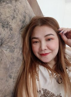 Nikki - masseuse in Chandigarh Photo 2 of 18