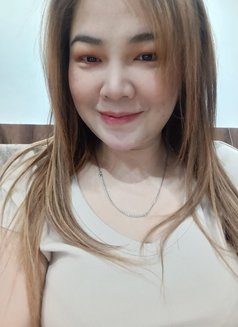 Nikki - masseuse in Chandigarh Photo 4 of 18