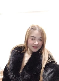 Nikki - masseuse in Chandigarh Photo 8 of 18