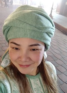 Nikki - masseuse in Chandigarh Photo 9 of 18