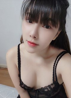 Nikki - escort in Bangkok Photo 3 of 5