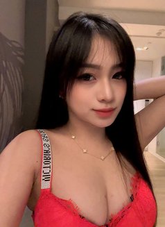 Nikkie - escort in Singapore Photo 7 of 8