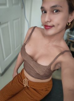 Kinkyladyb - Transsexual escort in Davao Photo 3 of 3