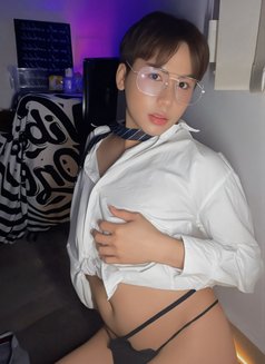 Nikky - Transsexual escort in Muscat Photo 1 of 8