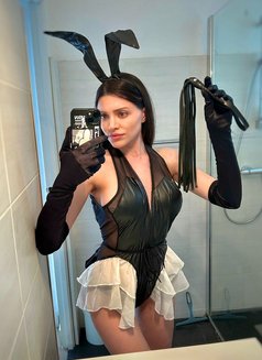 Nikky - escort in Tokyo Photo 12 of 16