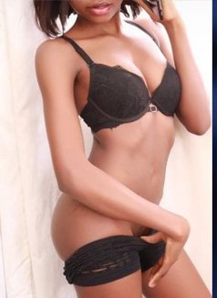 Nikky - Masajista in Durban Photo 1 of 5