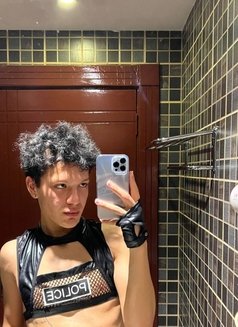 Ariel twink - Male escort in Tashkent Photo 2 of 11