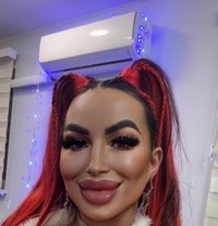 Nikol - puta in Phuket