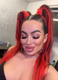 Nikol - puta in Phuket Photo 4 of 10