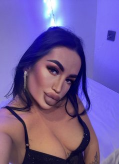 Nikol - puta in Phuket Photo 7 of 10