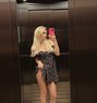 Nikole - puta in Abu Dhabi Photo 8 of 8