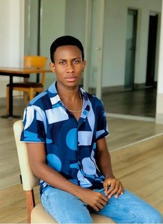 Nikoxx - Male escort in Dubai Photo 1 of 3