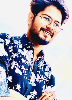 Nikrao - Acompañantes masculino in New Delhi Photo 2 of 5