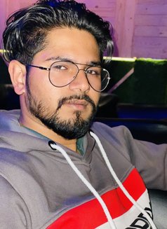 Nikrao - Acompañantes masculino in New Delhi Photo 4 of 5