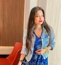Niky Gorgeous & Independent Escort Servi - puta in Pune Photo 1 of 3