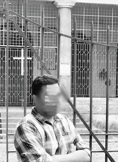 Nil - Acompañantes masculino in Kolkata Photo 1 of 4