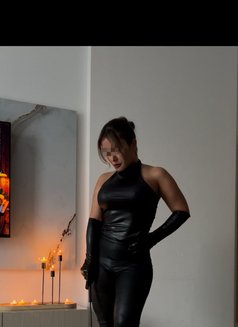 Nila - dominatrix in Dubai Photo 4 of 11