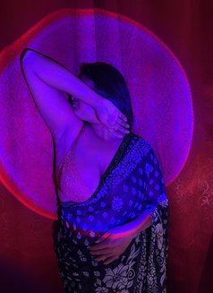 Nila Meets & Calls - escort in Pondicherry Photo 8 of 13