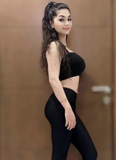 Nila New - puta in Muscat Photo 3 of 5