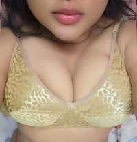 Nila Vcall Available Tamil Girl - escort in Chennai Photo 1 of 8