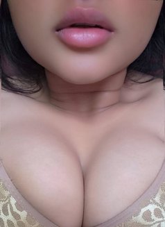 Nila Vcall Available Tamil Girl - escort in Chennai Photo 3 of 8