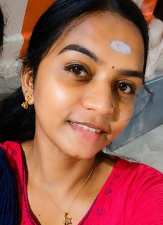 Nilababy - Transsexual adult performer in Chennai Photo 2 of 3