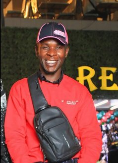 Nilan - Male escort in Nairobi Photo 12 of 16