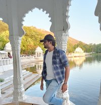 Nilaybhr - Acompañantes masculino in Udaipur