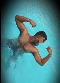 Nilesh 23yr Old Boy - Male escort in Colombo Photo 1 of 4