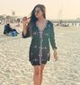 Nilish - puta in Dubai Photo 1 of 3