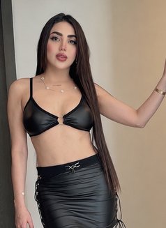 Rossa new iranian VIP (threesom) - escort in Muscat Photo 3 of 9