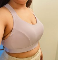 Nilsa - puta in Tokyo Photo 2 of 2