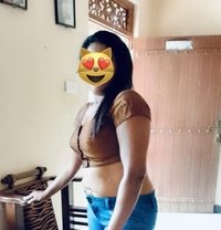 Nilu - escort in Colombo