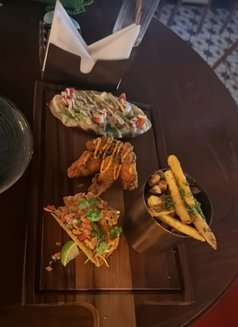 Nimesh C Raghavan - Acompañantes masculino in Bangalore Photo 4 of 10