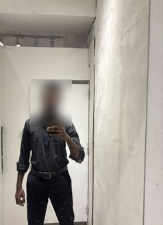 Nimesh Slave (Genuine & Decent) - Acompañantes masculino in Colombo Photo 1 of 6