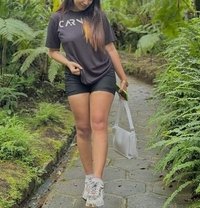 Nimesha Modelling Girl - escort in Colombo