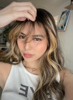 Nimffa - escort in Makati City Photo 1 of 7