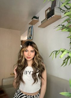 Nimffa - escort in Makati City Photo 3 of 7