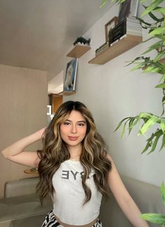 Nimffa - escort in Makati City Photo 4 of 7