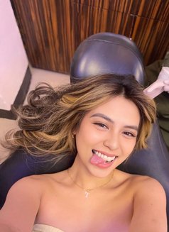 Nimffa - escort in Makati City Photo 6 of 7