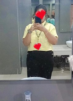 Nimisha Indian Escort in Abu Dhabi - puta in Abu Dhabi Photo 2 of 4